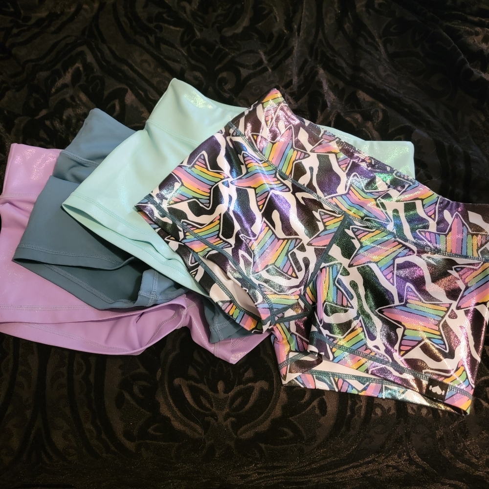 Lot of 4 Wodbottom Athletic Shorts, Women's Workout, Yoga, Stay Put Shorts 2.5"
